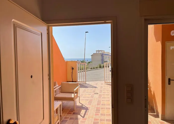 El Alamillo Ground Floor Apartment With Sea View