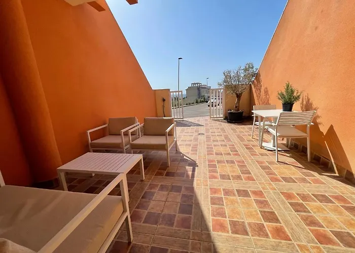 El Alamillo Ground Floor Apartment With Sea View